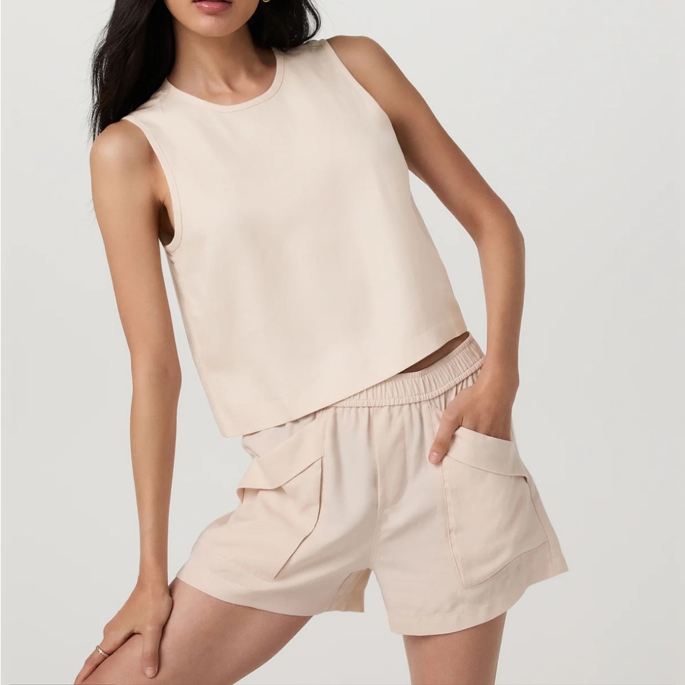 Vuori Women's Cream Shorts